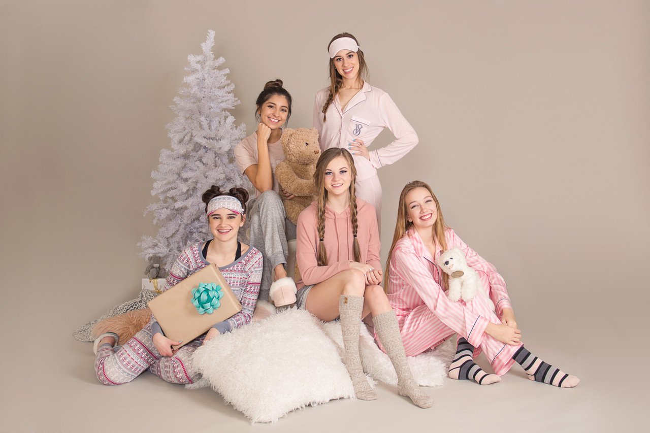 Bubble Gum | Teddy Bear | Model Team | Amanda Nelson Photography | Utah Senior Portraits | ANP Model Team | White Christmas tree | Pajama Party | The Waterford School | Juan Diego High School | Judge Memorial High School | Brighton High School | Layton High School